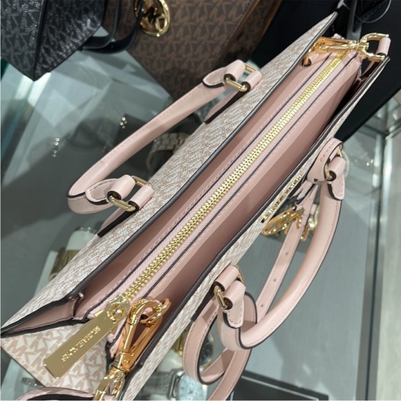 Michael Kors Sheila Medium Center Zip Satchel Bag - Picture 13 of 15